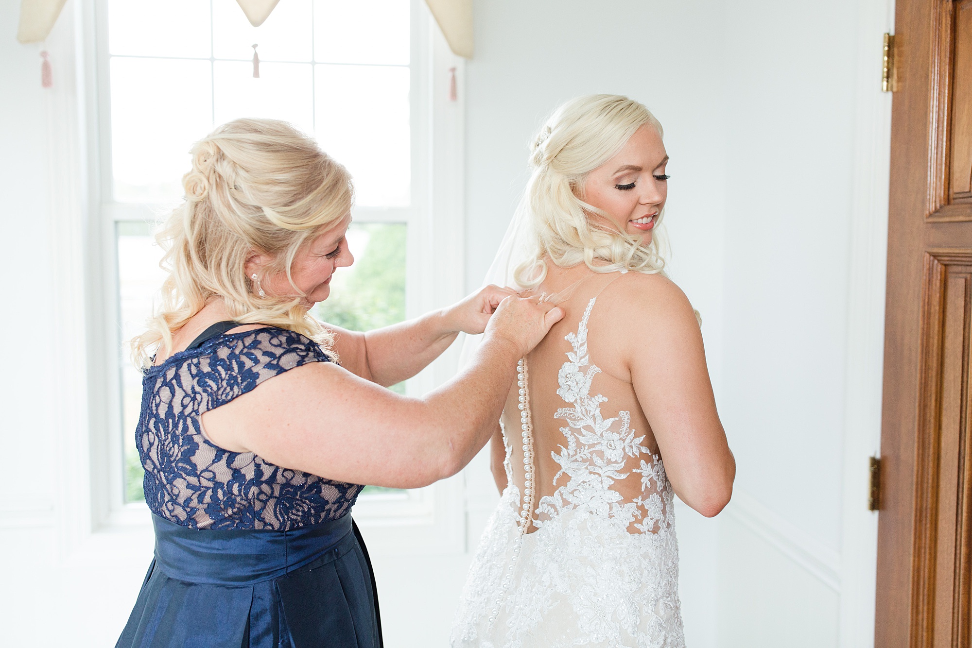 Light Blue Spring Wedding In Goldsboro Nc Hannah And Ben